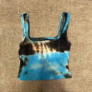 cropped tank